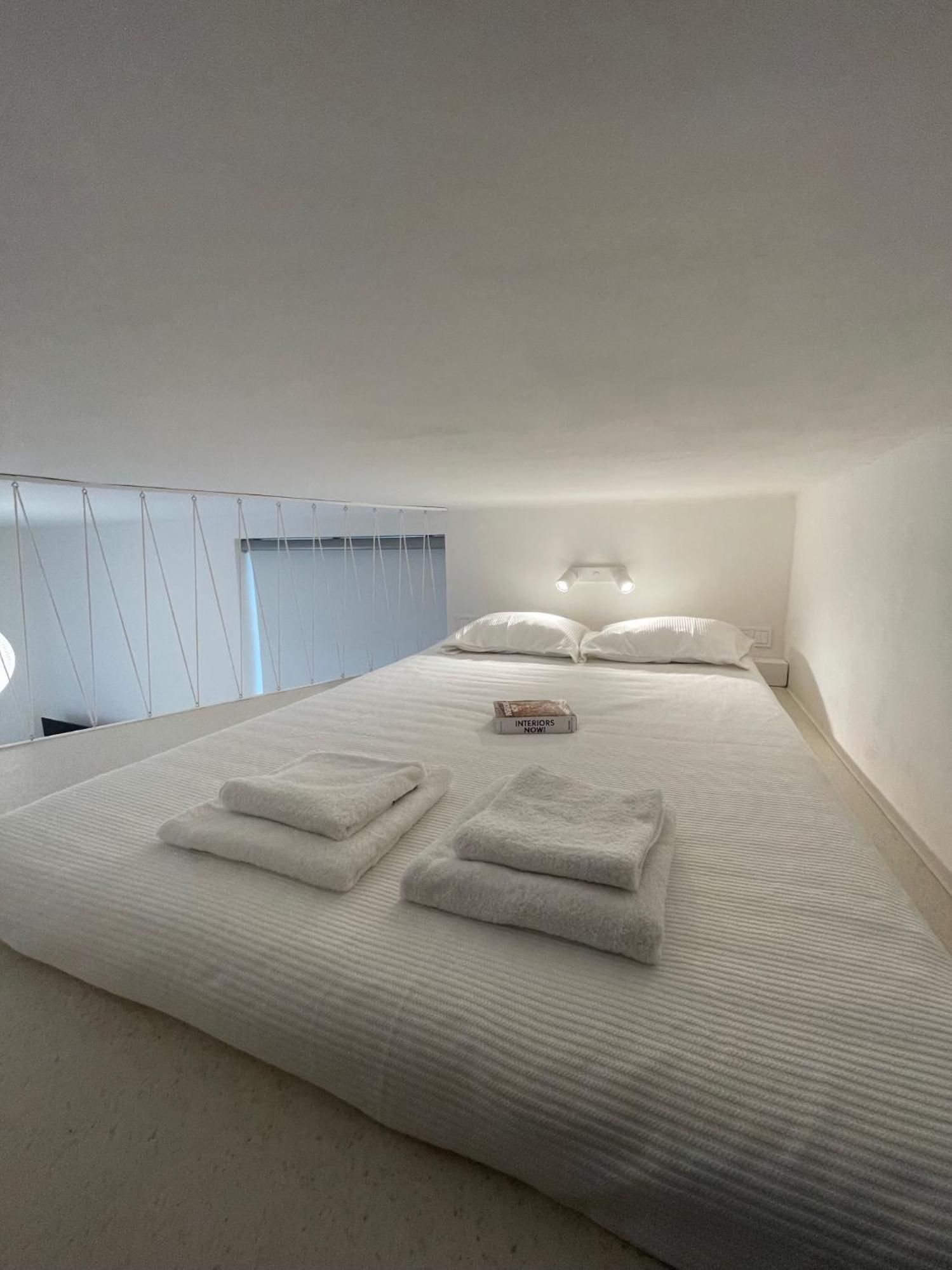 Urban Retreat I Modern Boho Apartments In Lovely Letna District - 10 Minutes From Old Town Prague Ngoại thất bức ảnh