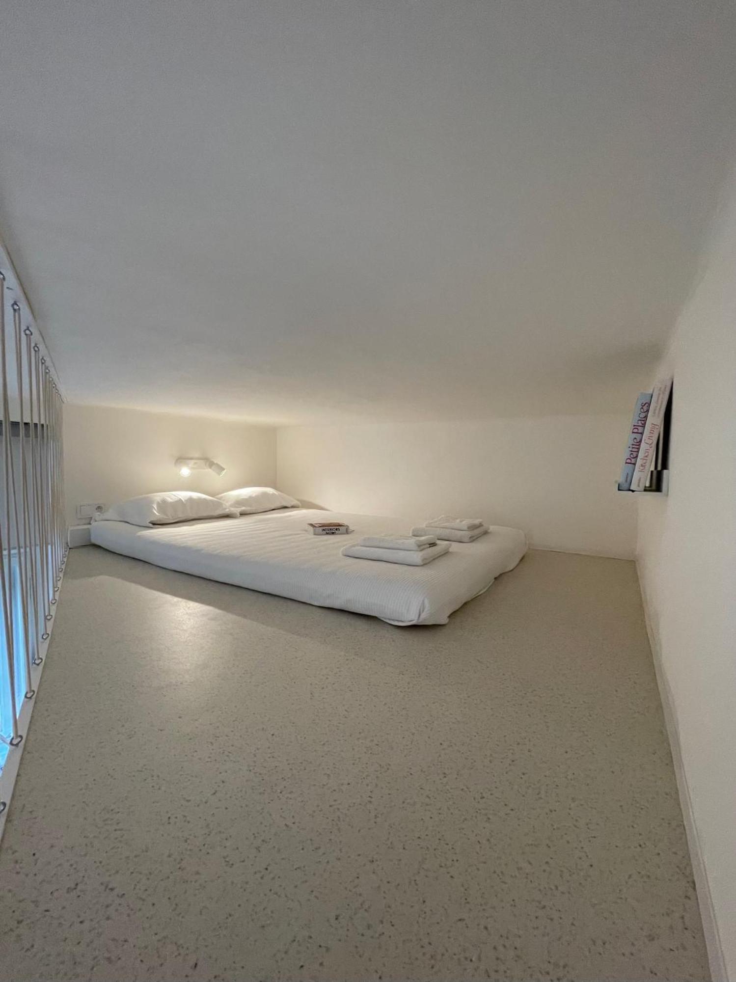 Urban Retreat I Modern Boho Apartments In Lovely Letna District - 10 Minutes From Old Town Prague Ngoại thất bức ảnh